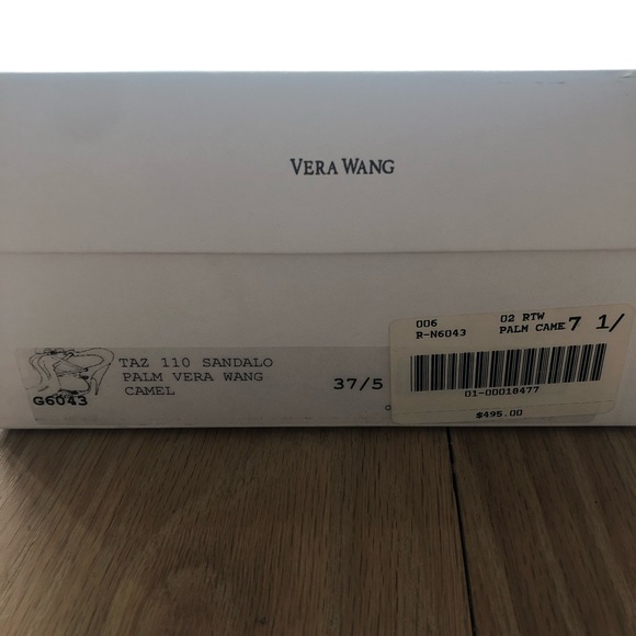Luxury Designer Vera Wang Gold Palm High Heels - NWT - Picture 7 of 7